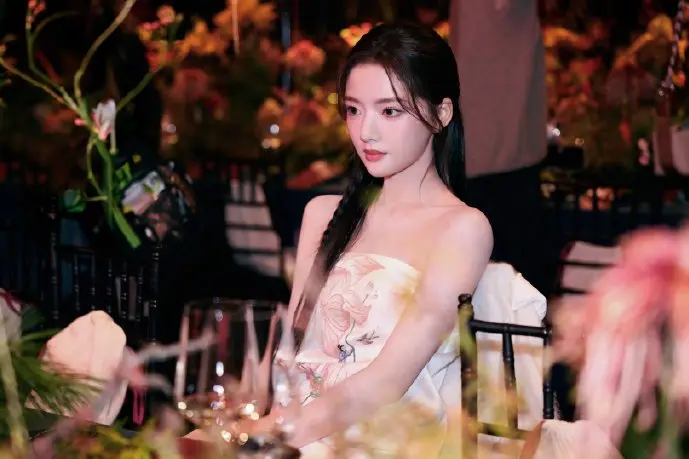 数据泄露警示图